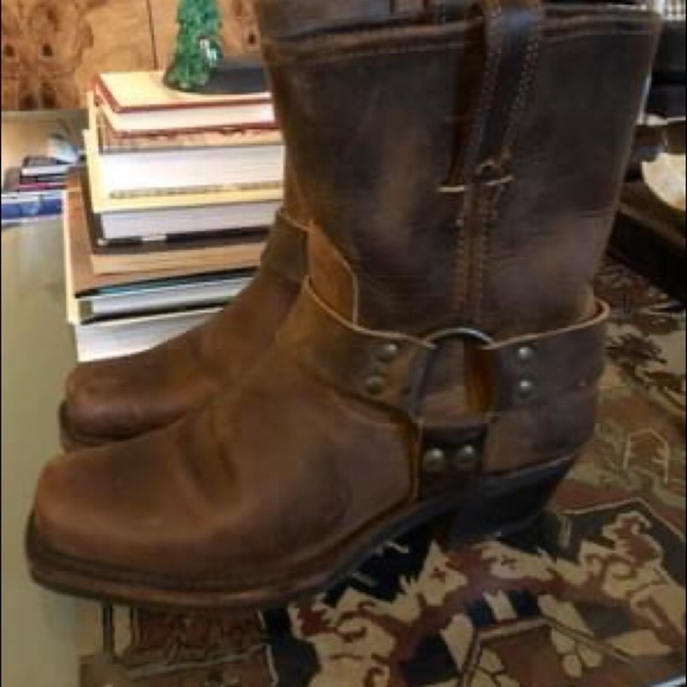 Size 6 Frye Harness Boots worn 2 x’s so cute but my foots too wide!